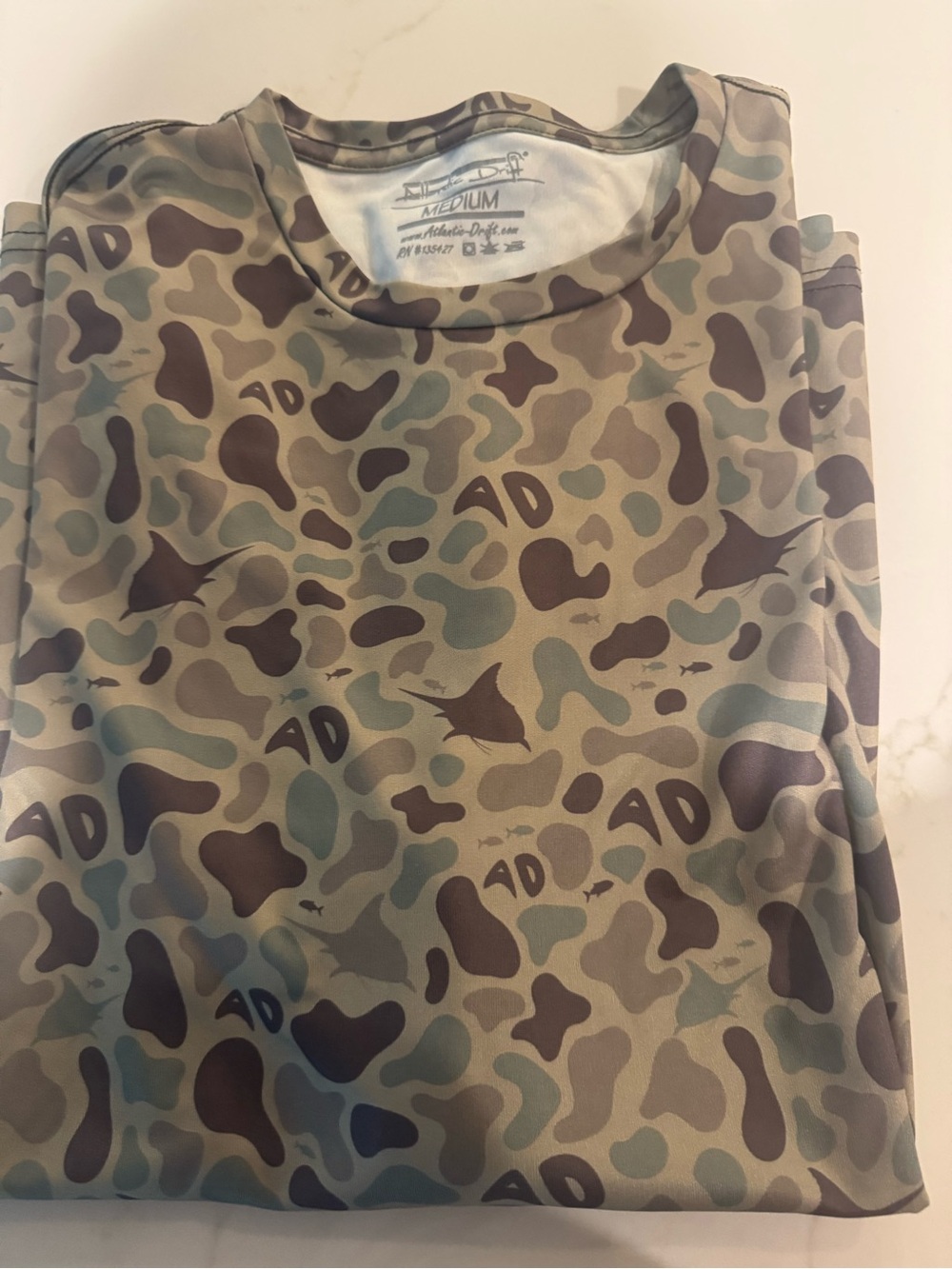 Men's Long Sleeve Camo Performance Shirt - Medium